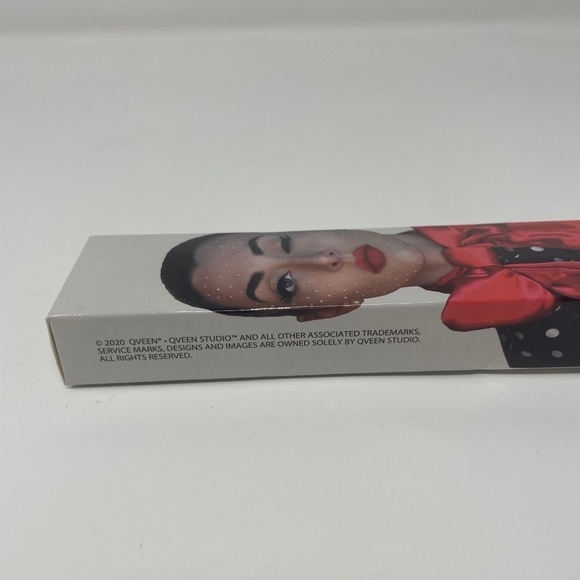 Qveen Dragon Duo Liquid & Pencil Eyeliners - Picture 2 of 7